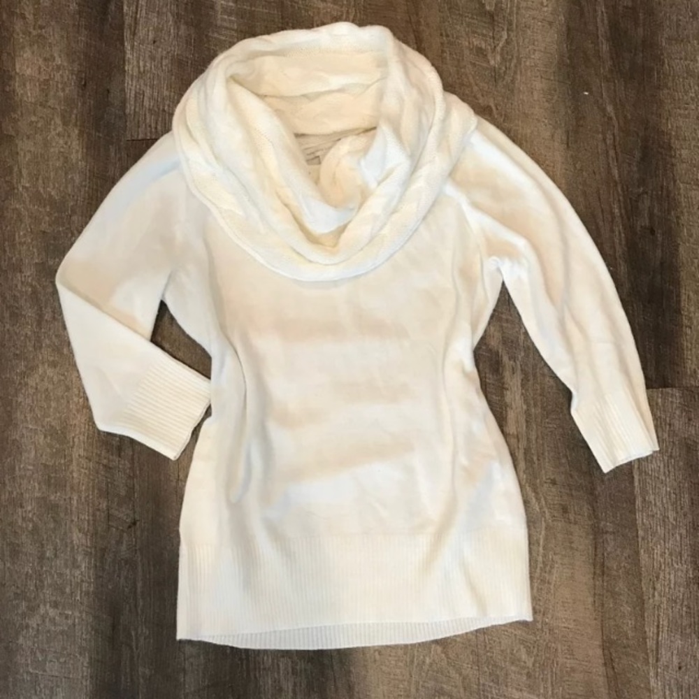 SOLD!!! NY&C WHITE COWL NECK SWEATER